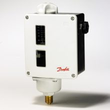 PRESOSTATOS TIPO RT, IP 66, ON-OFF, CONTACTO SPDT, DIF Y RANGO AJUSTABLES / Conexión: ISO G 3/8"A"